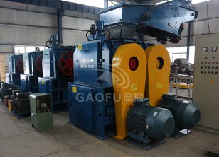 四齒輥破碎機圖片