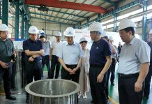 新鄉市市長魏建平蒞臨高服篩機調研指導